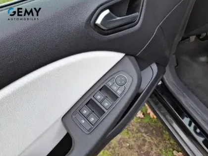 Photo 45 Renault Clio  TCe 100 GPL - 21N