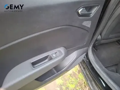 Photo 44 Renault Clio  TCe 100 GPL - 21N