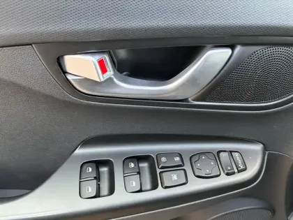 Photo 28 Hyundai Kona  Electrique 39 kWh - 136 ch