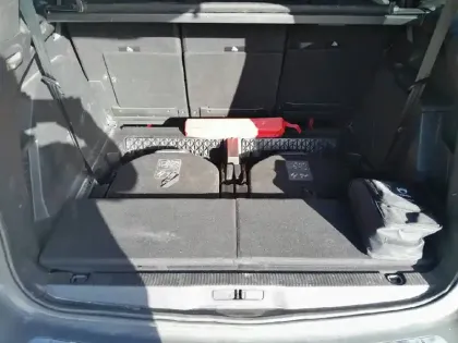 Photo 5 Peugeot 5008  Hybrid 136 e-DCS6