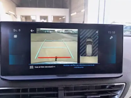 Photo 11 Peugeot 5008  Hybrid 136 e-DCS6