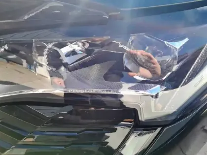 Photo 14 Peugeot 5008  Hybrid 136 e-DCS6