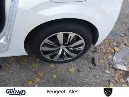 Photo 10 Peugeot 208  PureTech 100 S&S BVM6