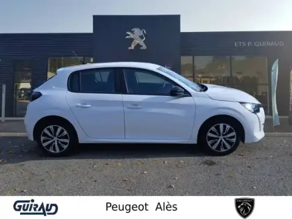 Photo 49 Peugeot 208  PureTech 100 S&S BVM6