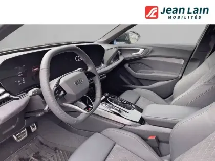 Photo 10 Audi A5  Avant e-hybrid 299 ch S tronic 7 Quattro