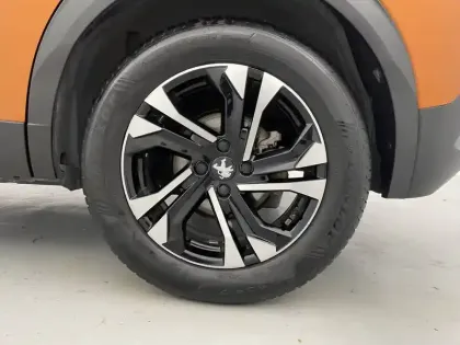 Photo 15 Peugeot 2008  Moteur électrique 136 ch