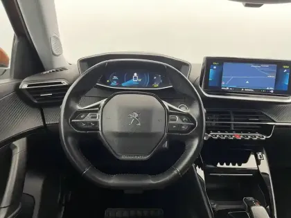 Photo 21 Peugeot 2008  Moteur électrique 136 ch