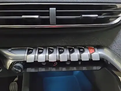 Photo 22 Peugeot 3008  BlueHDi 130ch S&S BVM6