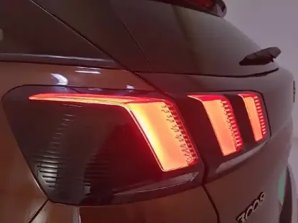 Photo 16 Peugeot 3008  BlueHDi 130ch S&S BVM6