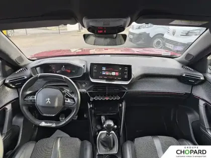 Photo 11 Peugeot 2008  PureTech 130 S&S BVM6