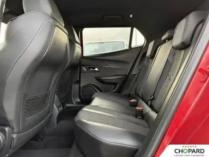 Photo 17 Peugeot 2008  PureTech 130 S&S BVM6