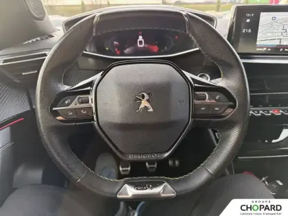 Photo 15 Peugeot 2008  PureTech 130 S&S BVM6