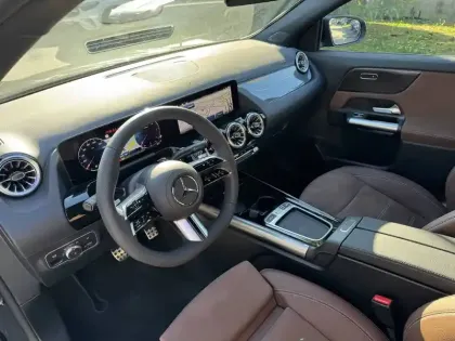 Photo 11 Mercedes GLA  180 d 8G-DCT