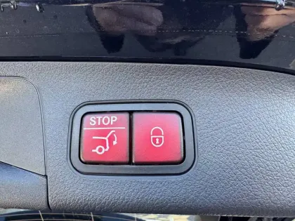 Photo 19 Mercedes GLA  180 d 8G-DCT