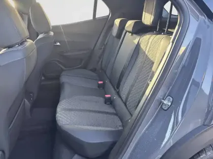 Photo 11 Peugeot 2008  Hybrid 145 e-DCS6