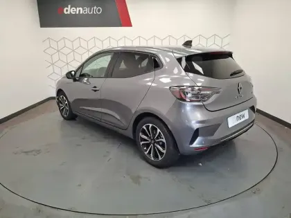 Photo 7 Renault Clio  E-Tech full hybrid 145 ch GSR2