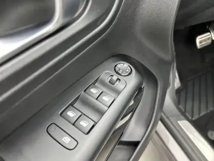 Photo 17 Citroën C5 aircross  Hybride Rechargeable 225 e-EAT8