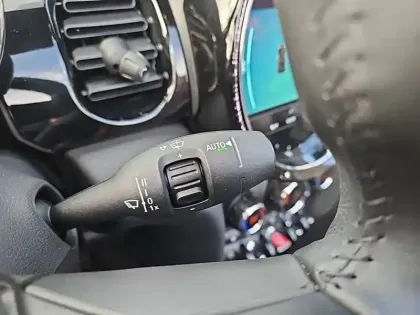 Photo 19 Mini Mini Cabriolet Cooper 136 ch DKG7