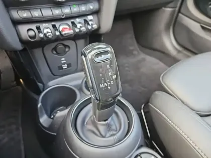 Photo 11 Mini Mini Cabriolet Cooper 136 ch DKG7