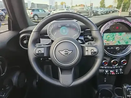 Photo 5 Mini Mini Cabriolet Cooper 136 ch DKG7