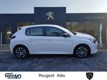 Photo 47 Peugeot 208  PureTech 100 S&S BVM6