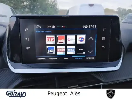 Photo 16 Peugeot 208  PureTech 100 S&S BVM6