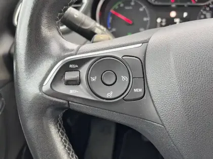 Photo 19 Opel Grandland X  Hybrid 225 ch BVA8