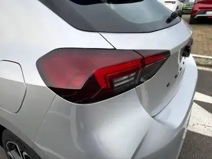 Photo 16 Opel Corsa  1.2 Turbo Hybrid 110 ch e-DCT6