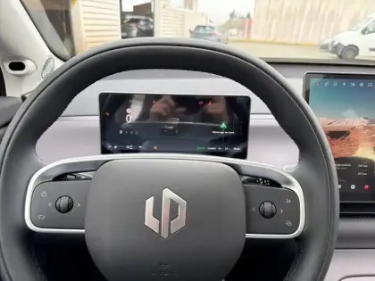 Photo 9 Leapmotor C10  REEV 28.4 kWh - 158 kW