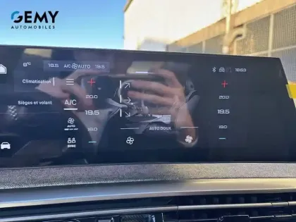 Photo 44 Peugeot 3008  Hybrid 145 e-DCS6