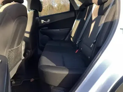 Photo 8 Hyundai Kona  Hybrid 141