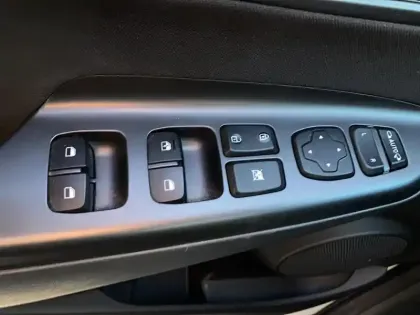 Photo 13 Hyundai Kona  Hybrid 141