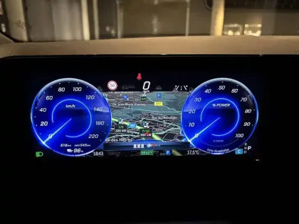 Photo 6 Mercedes EQA  250+