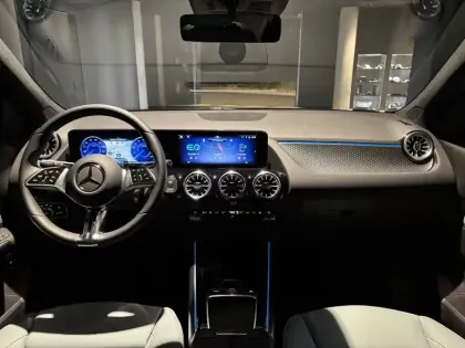 Photo 4 Mercedes EQA  250+