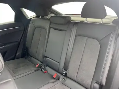 Photo 13 Audi Q3  Sportback 40 TDI 200 ch S tronic 7 Quattro