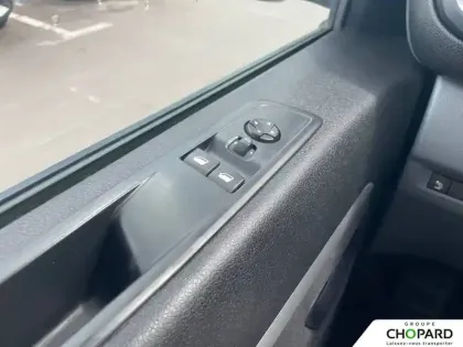 Photo 8 Peugeot Expert  CA STANDARD 2.0 BLUEHDI 120 S&S BVM6