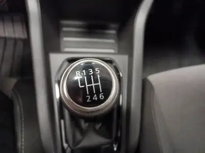 Photo 35 Renault Clio  dCi 100