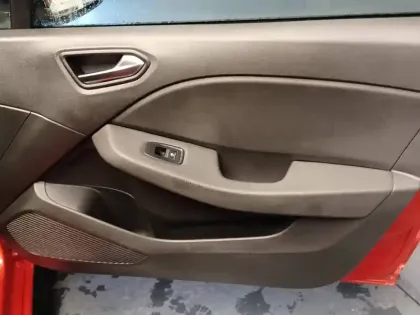 Photo 13 Renault Clio  dCi 100