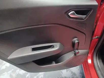 Photo 28 Renault Clio  dCi 100