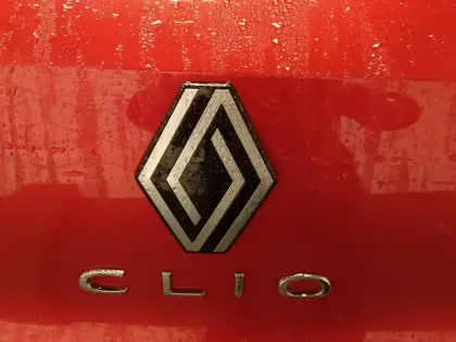 Photo 21 Renault Clio  dCi 100