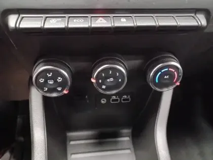 Photo 34 Renault Clio  dCi 100