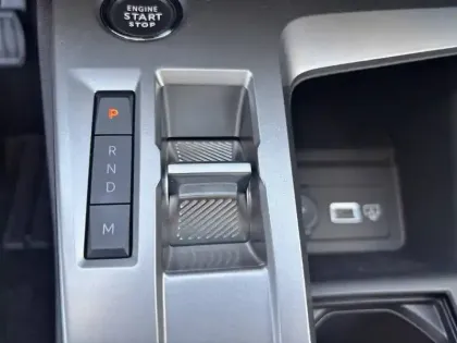 Photo 13 Peugeot 308  SW Hybrid 145 e-DCS6