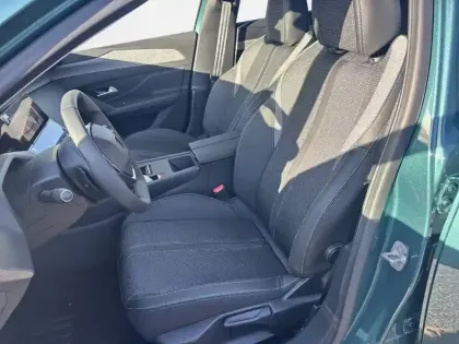 Photo 10 Peugeot 308  SW Hybrid 145 e-DCS6