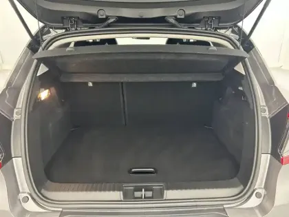 Photo 25 Renault Captur  E-Tech full hybrid 145