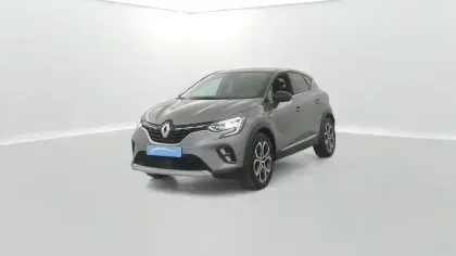 Photo 9 Renault Captur  E-Tech full hybrid 145
