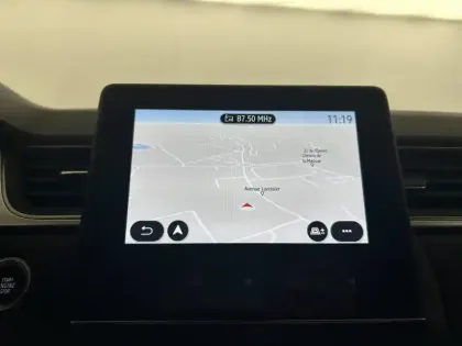 Photo 31 Renault Captur  E-Tech full hybrid 145