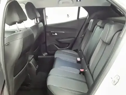 Photo 73 Peugeot 2008  PureTech 130 S&S EAT8