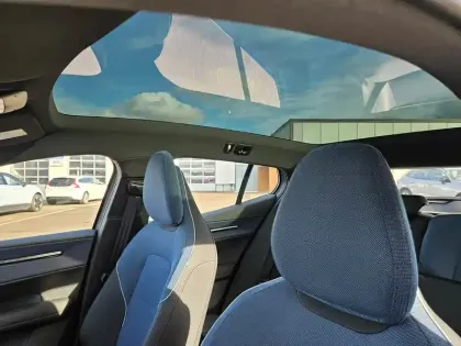 Photo 30 Volvo Ex30  Single Extended Range 272 ch 1EDT