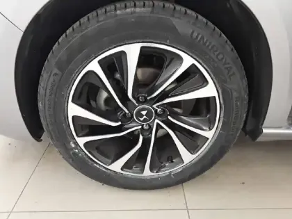 Photo 12 DS DS 4 DS4 BlueHDi 120 S&S EAT6