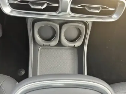 Photo 23 Leapmotor B10  BEV 67.1 kWh - 160 kW